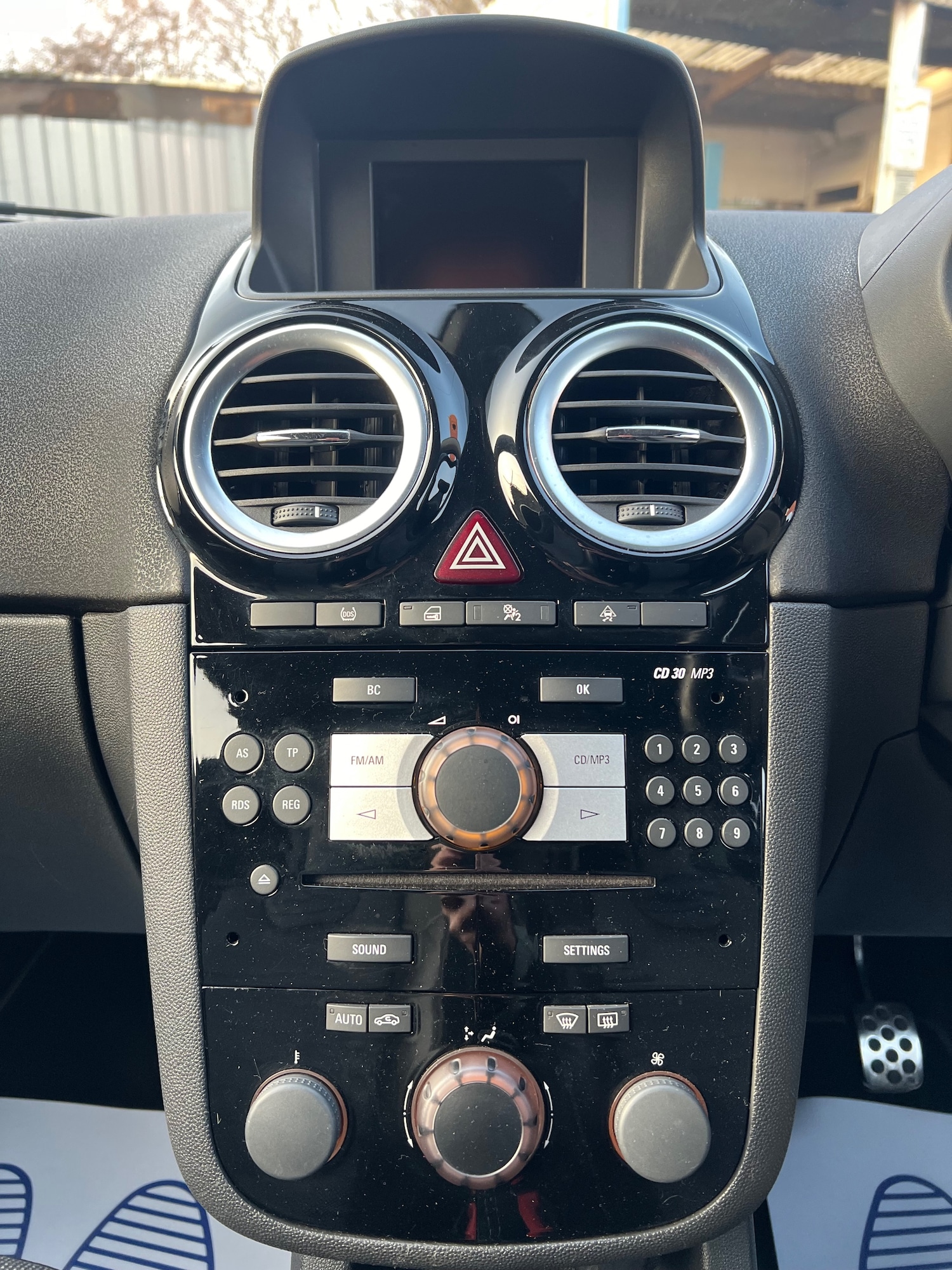 Used Vauxhall Corsa 2012 for sale - 78183535: Photo 21