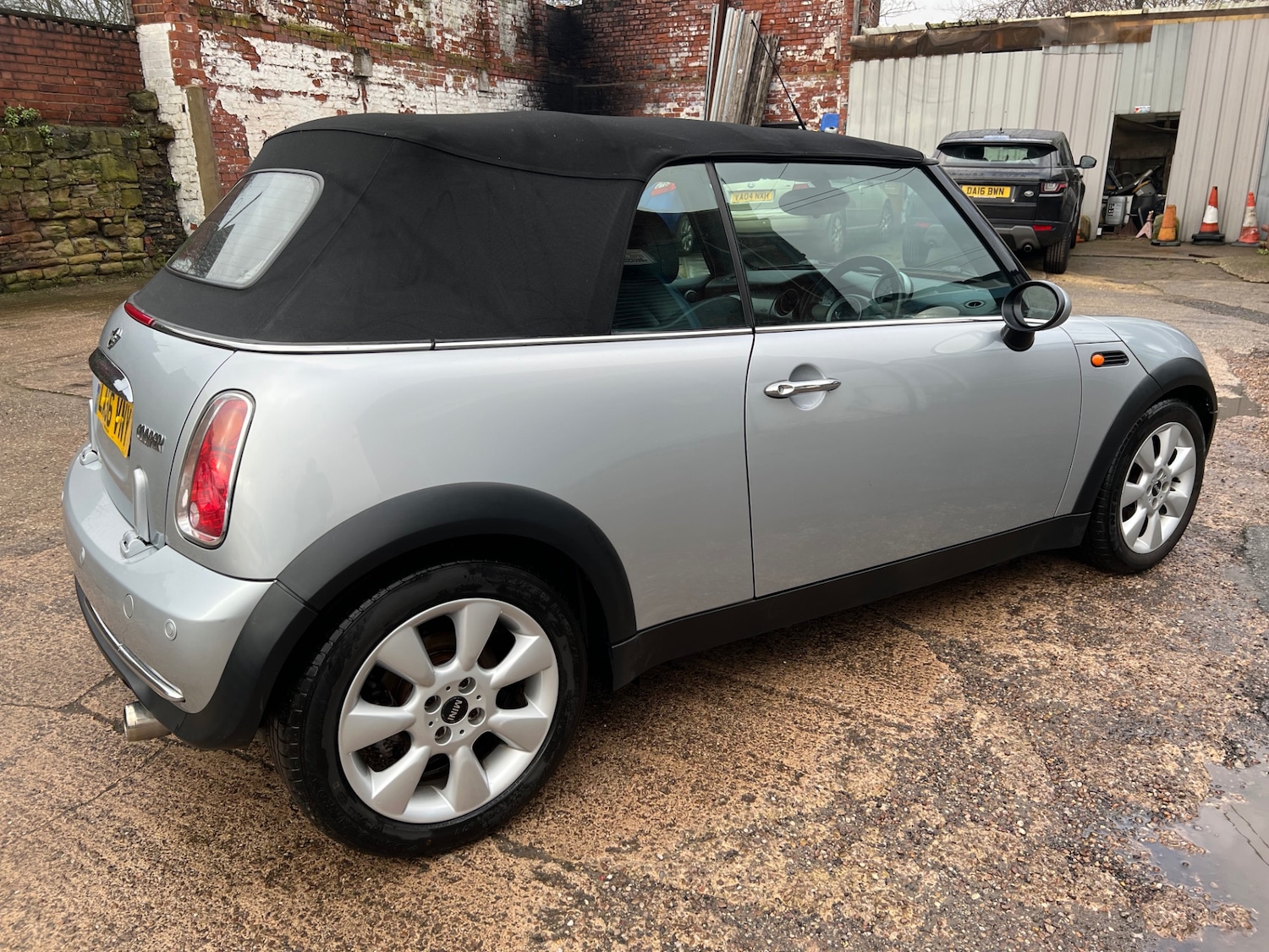 Used MINI Convertible 2007 for sale - 77679697: Photo 11
