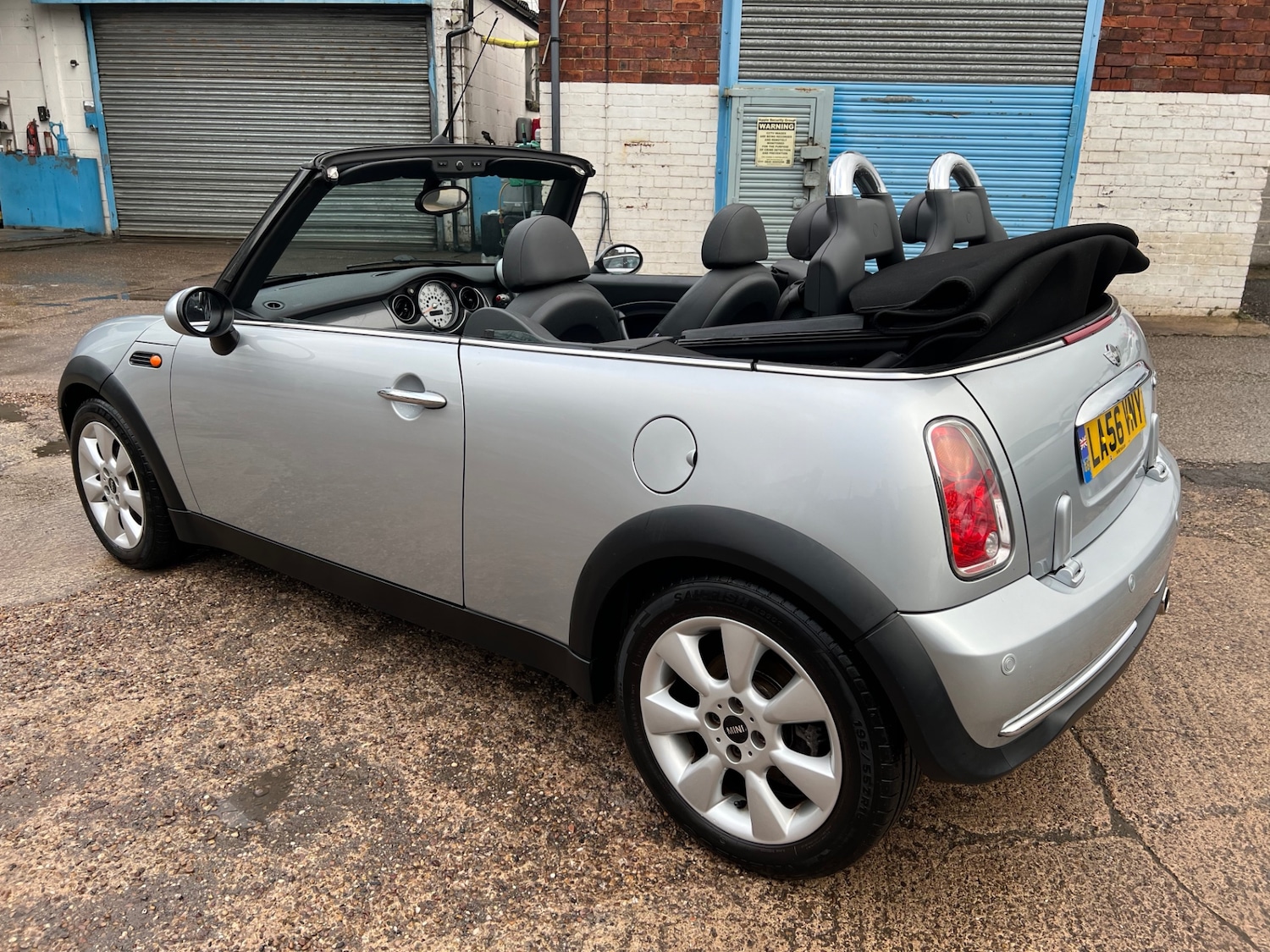 Used MINI Convertible 2007 for sale - 77679697: Photo 15