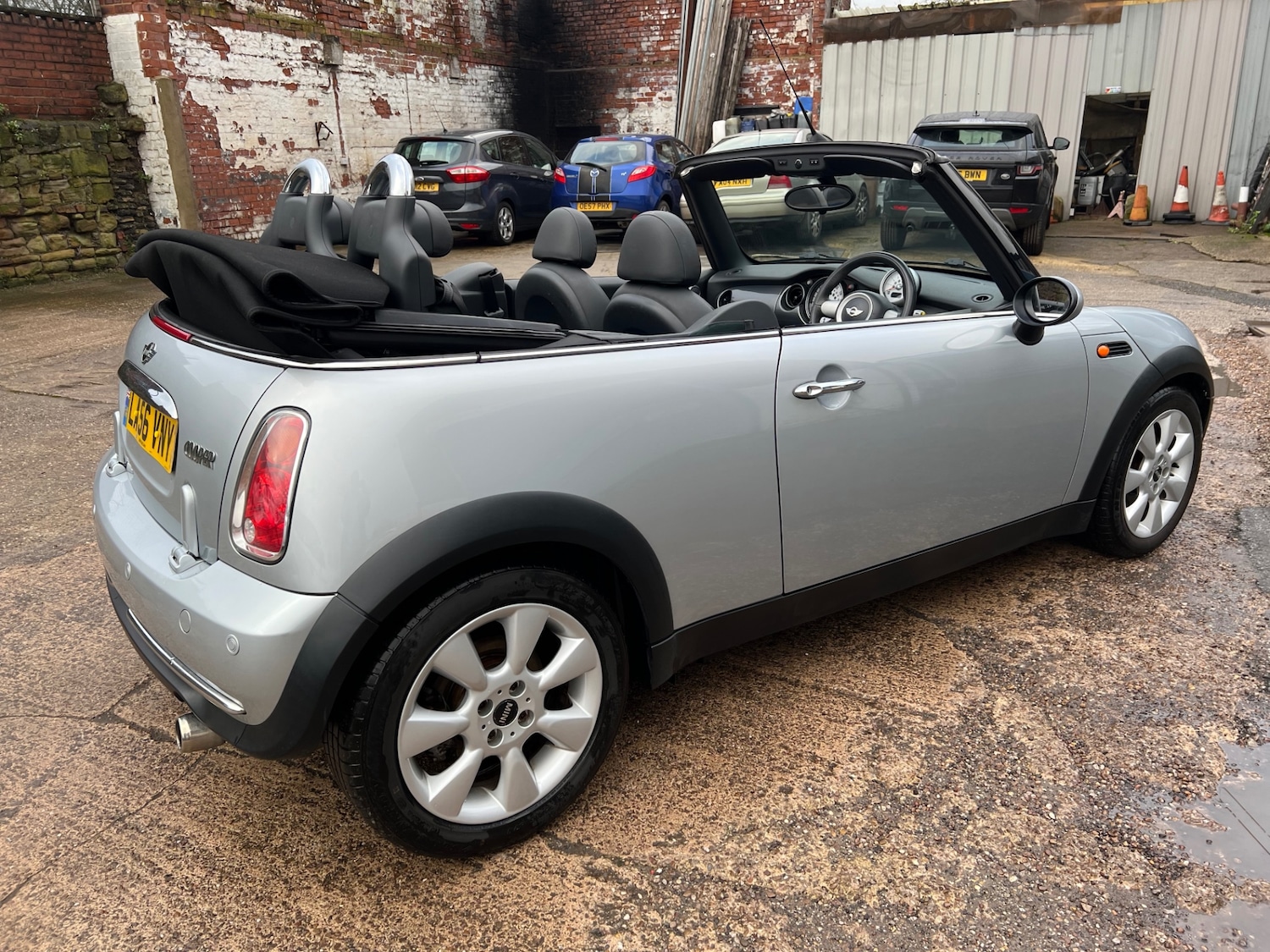 Used MINI Convertible 2007 for sale - 77679697: Photo 16