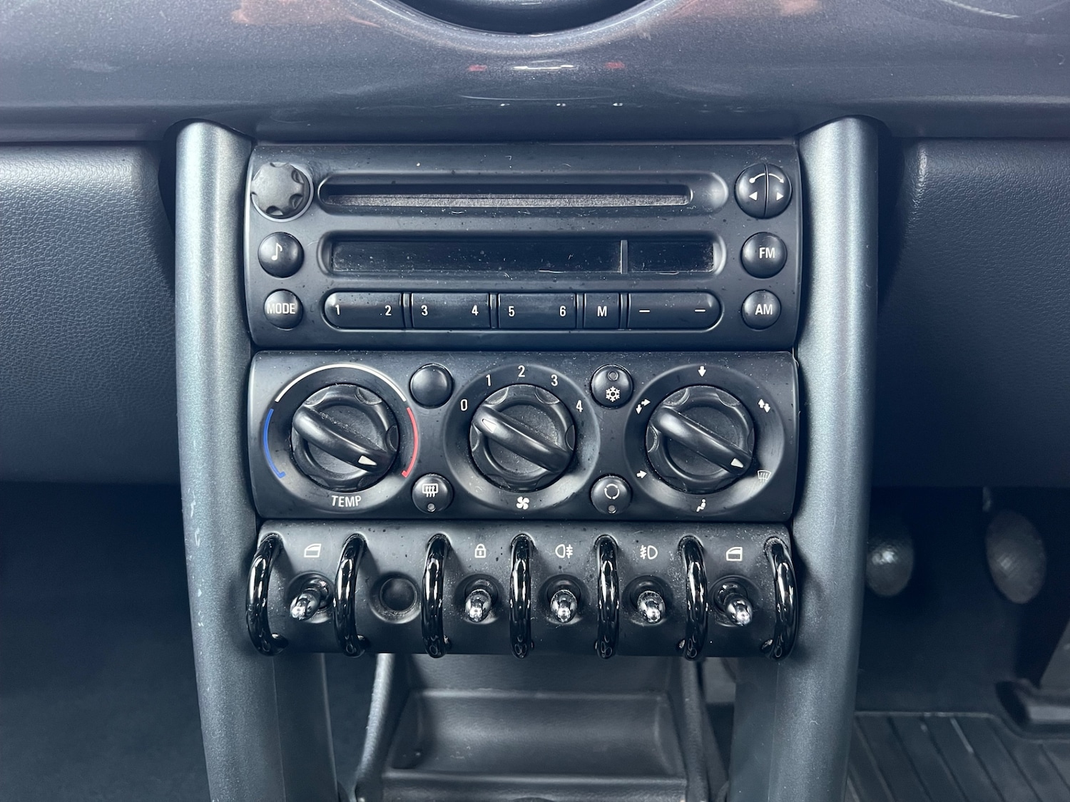 Used MINI Convertible 2007 for sale - 77679697: Photo 25