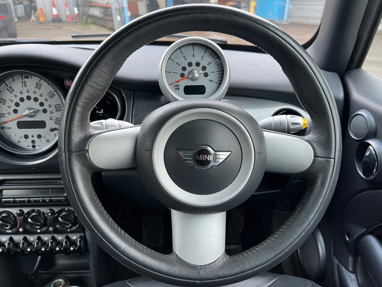 Used MINI Convertible 2007 for sale - 77679697: Photo 27