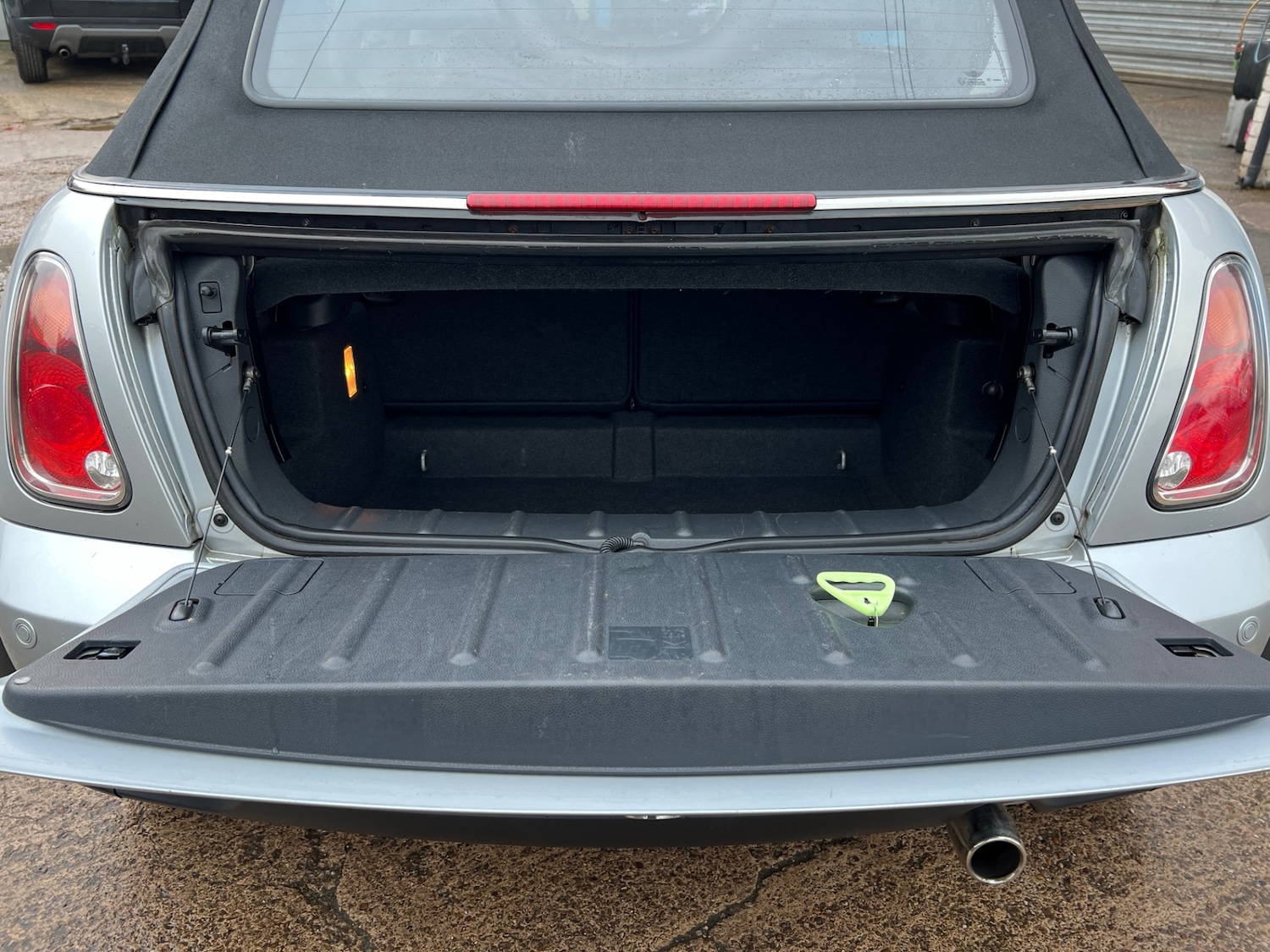 Used MINI Convertible 2007 for sale - 77679697: Photo 28