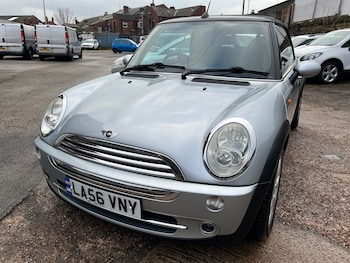 Used MINI Convertible 2007 for sale - 77679697: Photo