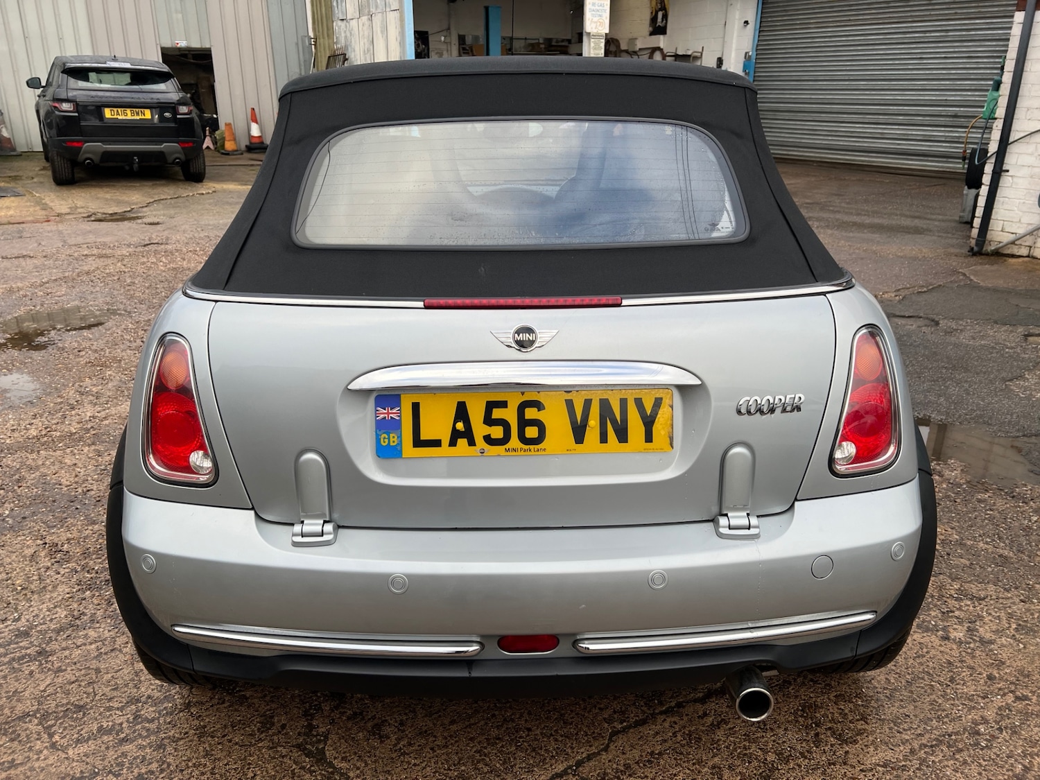 Used MINI Convertible 2007 for sale - 77679697: Photo 9