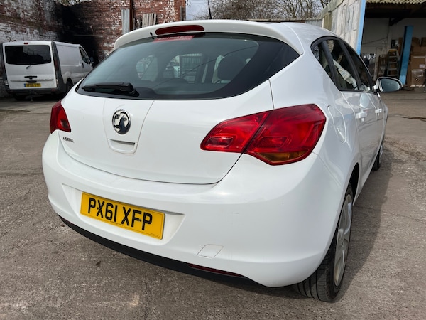 Used Vauxhall Astra 2011 for sale - 74538672: Photo 10