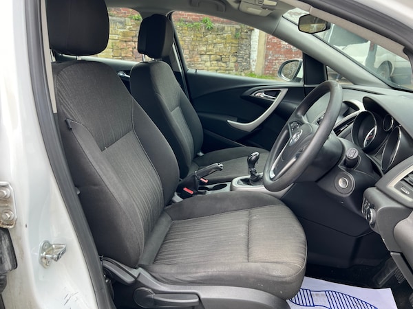 Used Vauxhall Astra 2011 for sale - 74538672: Photo 13