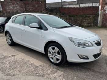 2011 (61) - 1.4i 16V Exclusiv 5dr