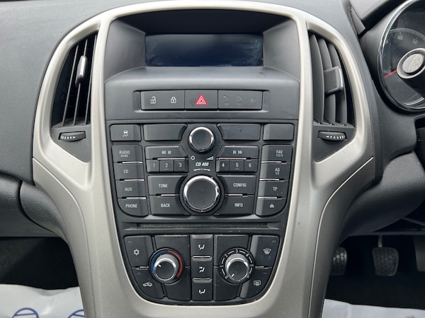 Used Vauxhall Astra 2011 for sale - 74538672: Photo 21