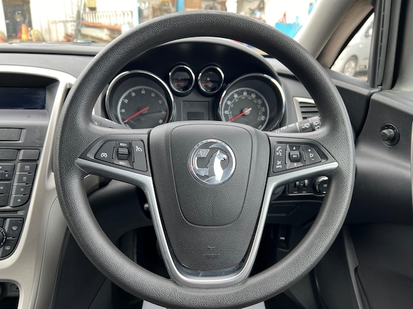 Used Vauxhall Astra 2011 for sale - 74538672: Photo 25