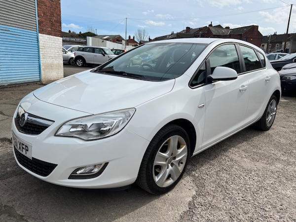 Used Vauxhall Astra 2011 for sale - 74538672: Photo 5
