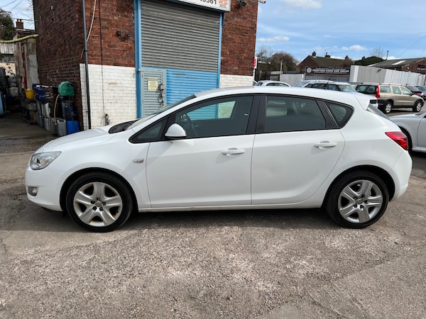 Used Vauxhall Astra 2011 for sale - 74538672: Photo 6