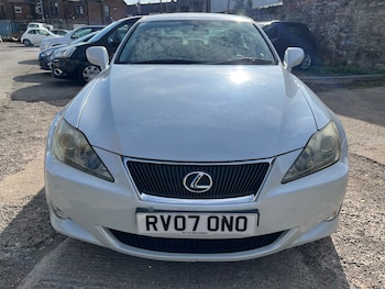 Lexus IS feature image 3