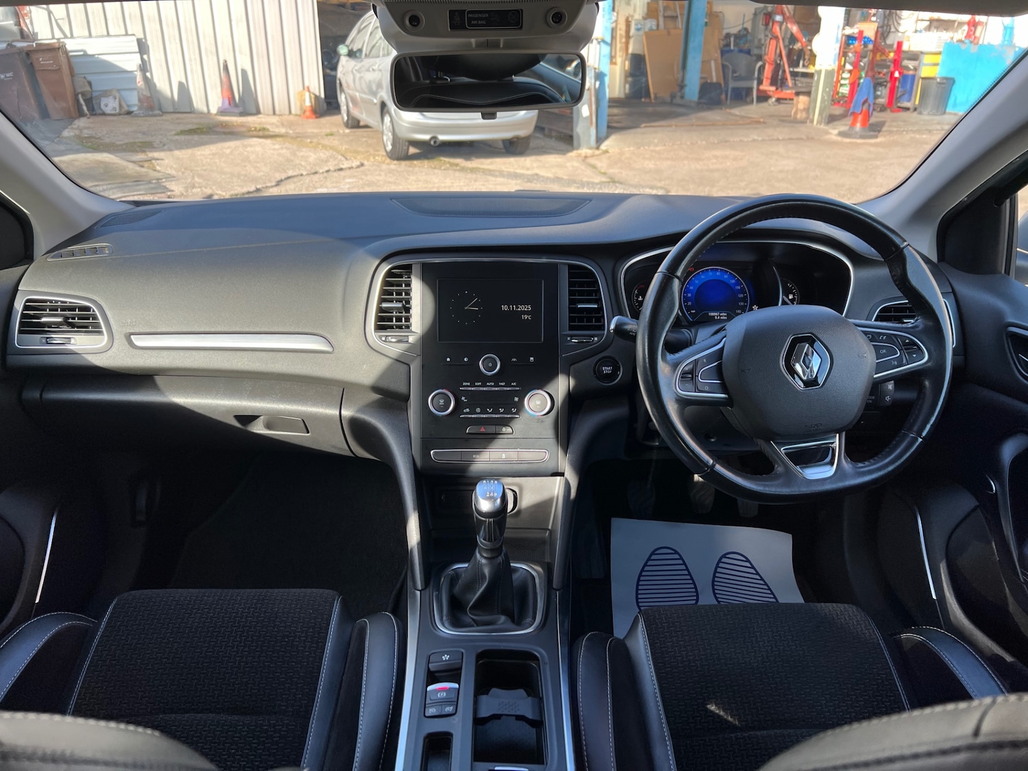 Used Renault Megane 2017 for sale - 76437933: Photo 17