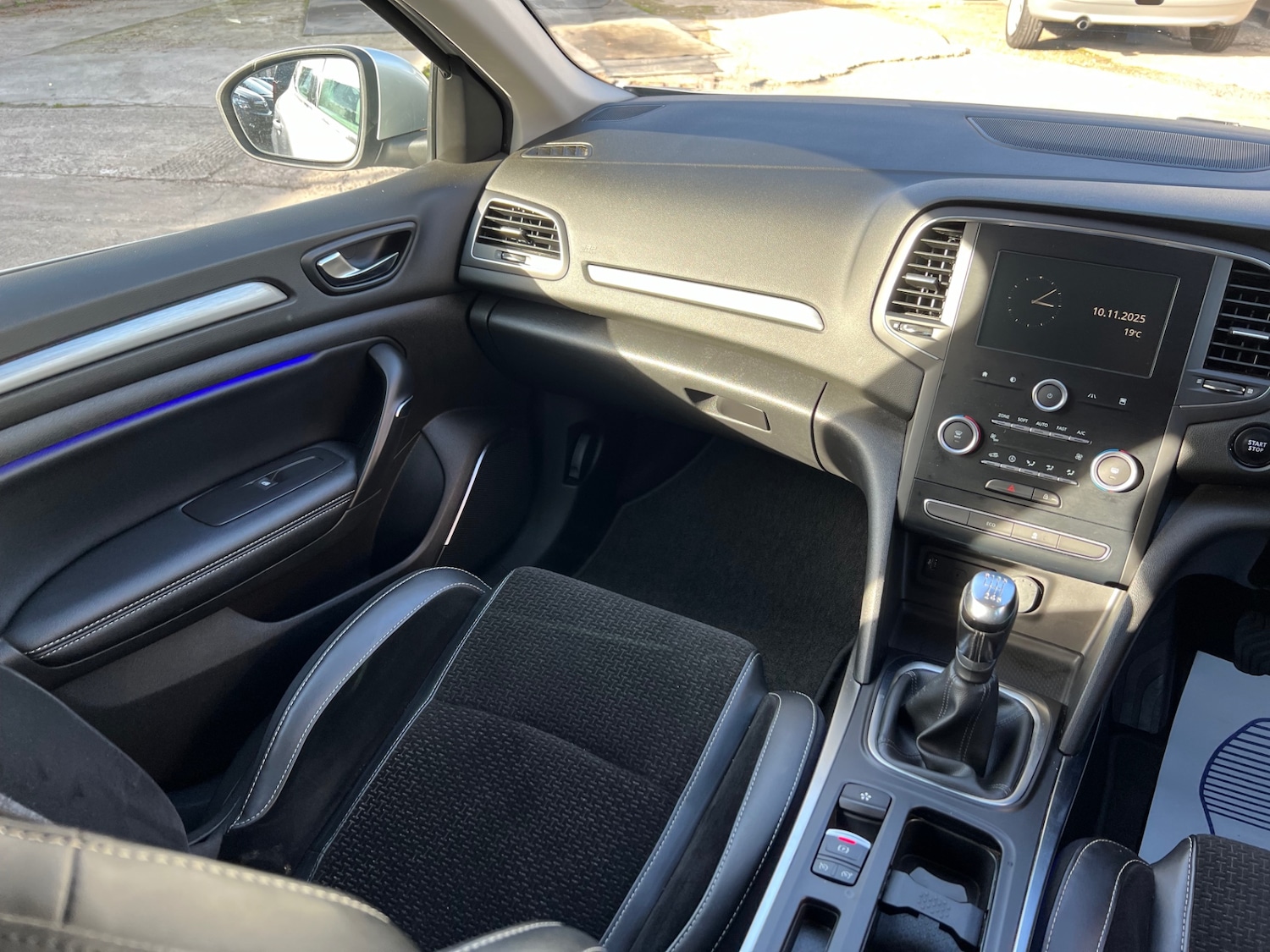 Used Renault Megane 2017 for sale - 76437933: Photo 20