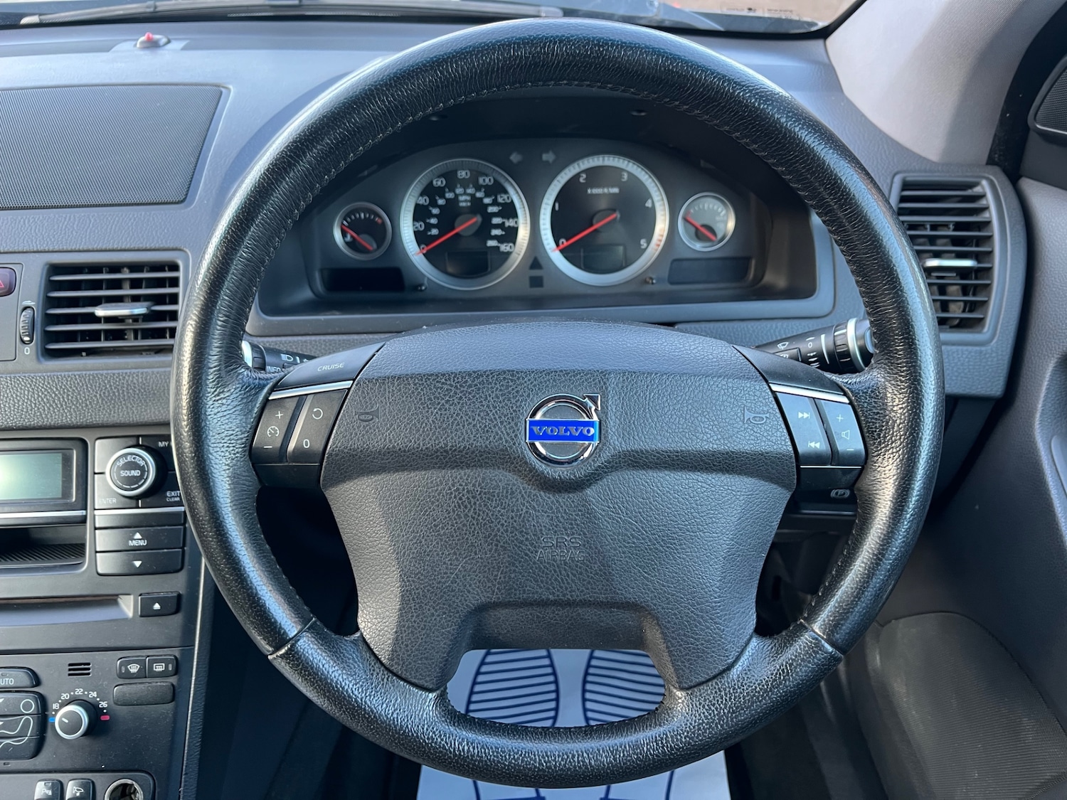 Used Volvo XC90 2010 for sale - 78061490: Photo 27