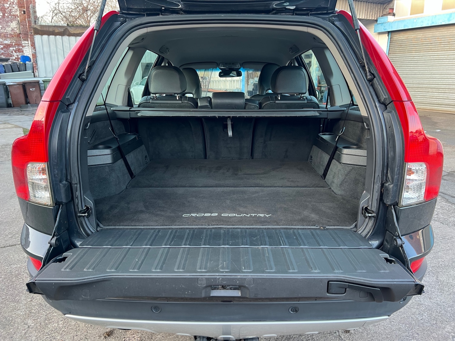 Used Volvo XC90 2010 for sale - 78061490: Photo 33