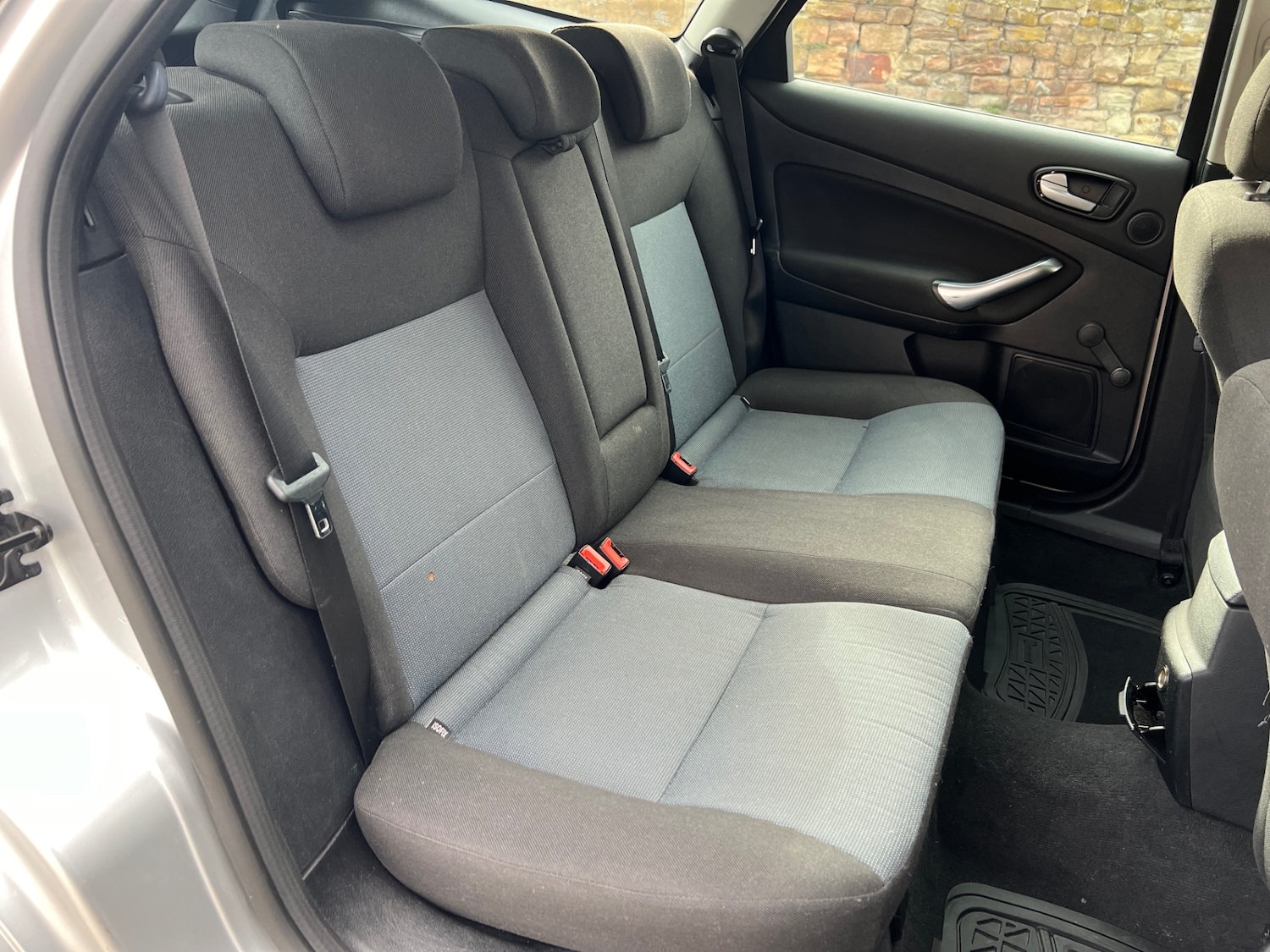 Used Ford Mondeo 2010 for sale - 76316449: Photo 16