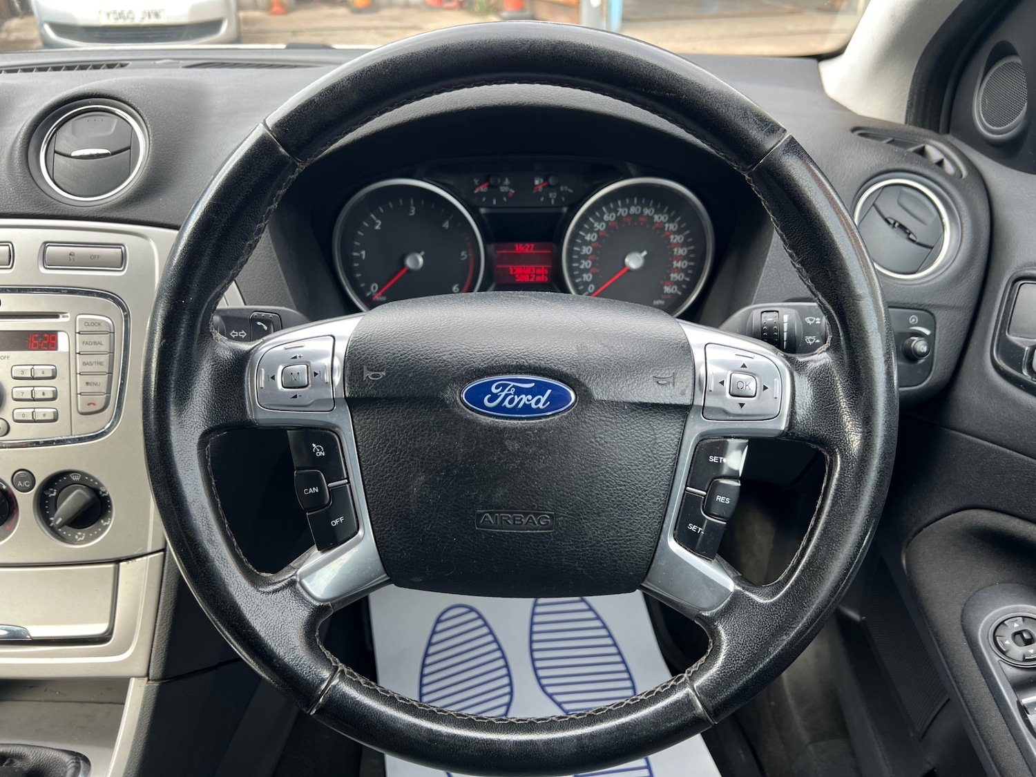 Used Ford Mondeo 2010 for sale - 76316449: Photo 26