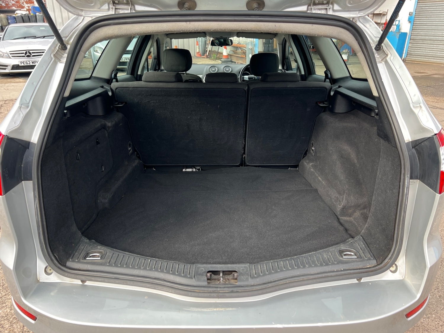 Used Ford Mondeo 2010 for sale - 76316449: Photo 29