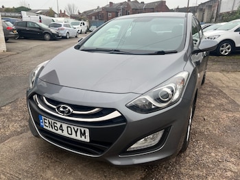 Used Hyundai i30 2015 for sale - 76656398: Photo