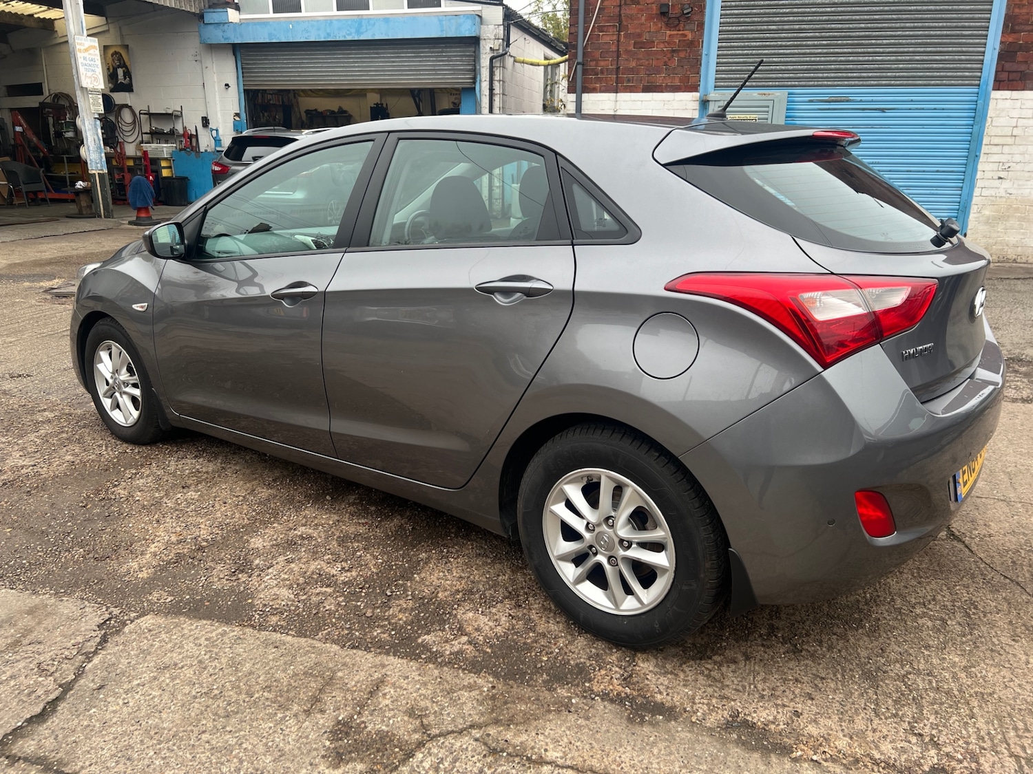 Used Hyundai i30 2015 for sale - 76656398: Photo 7