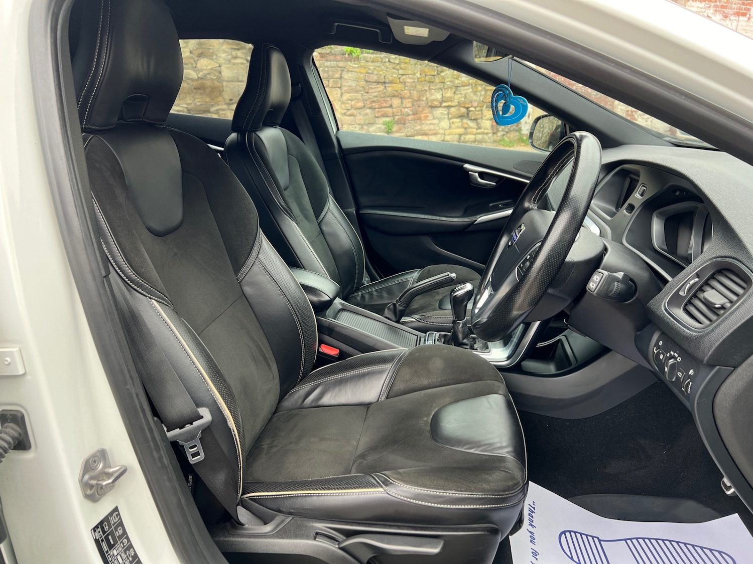 Used Volvo V40 2015 for sale - 76483145: Photo 13