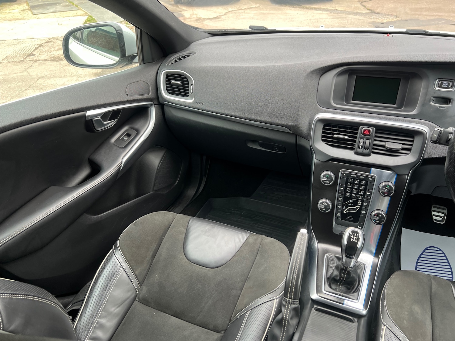 Used Volvo V40 2015 for sale - 76483145: Photo 20