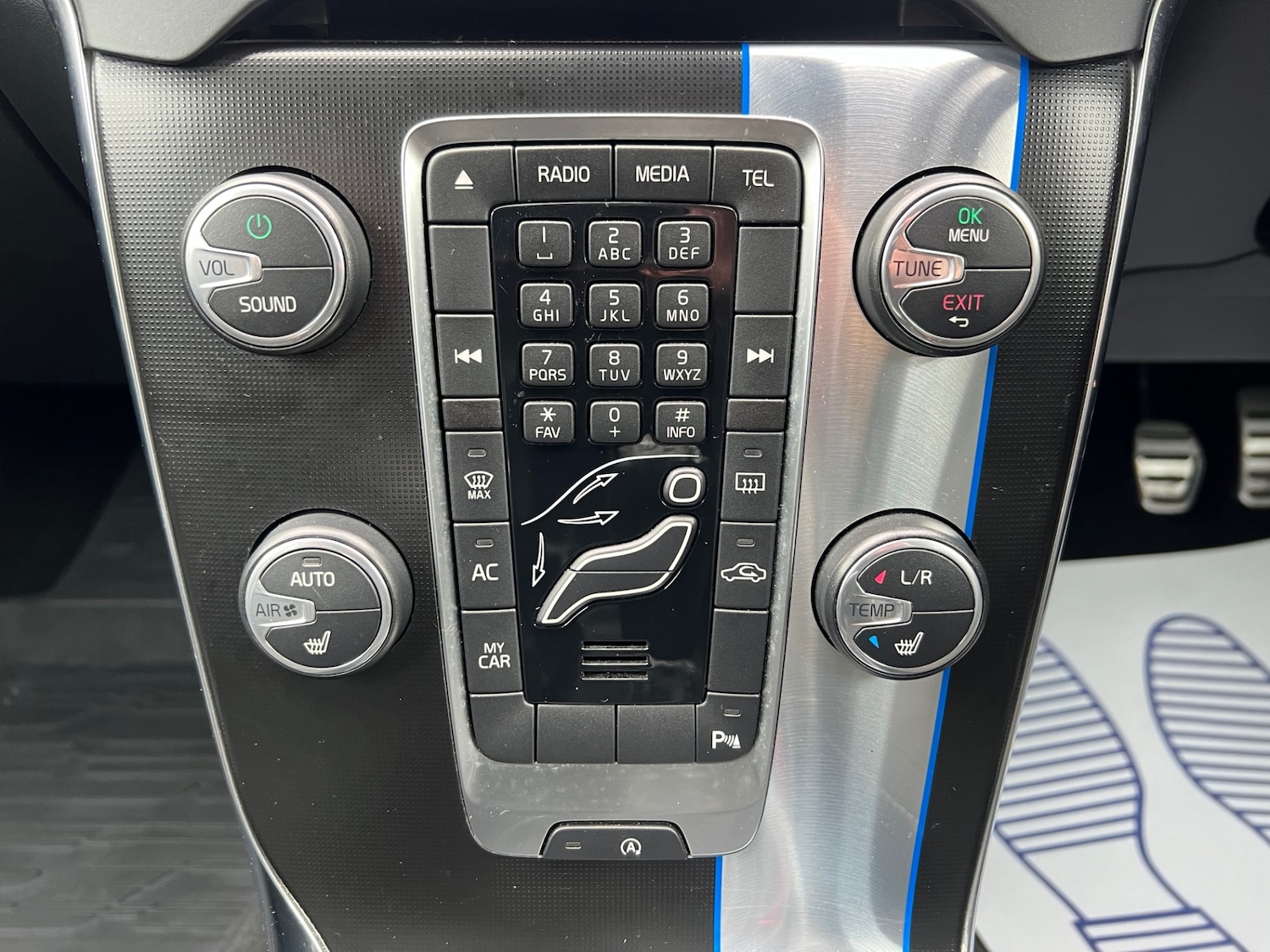 Used Volvo V40 2015 for sale - 76483145: Photo 21