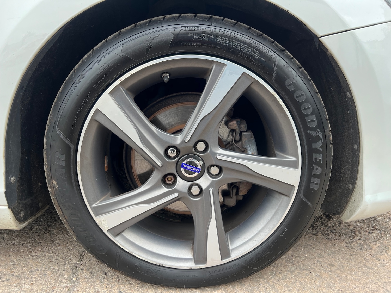 Used Volvo V40 2015 for sale - 76483145: Photo 29