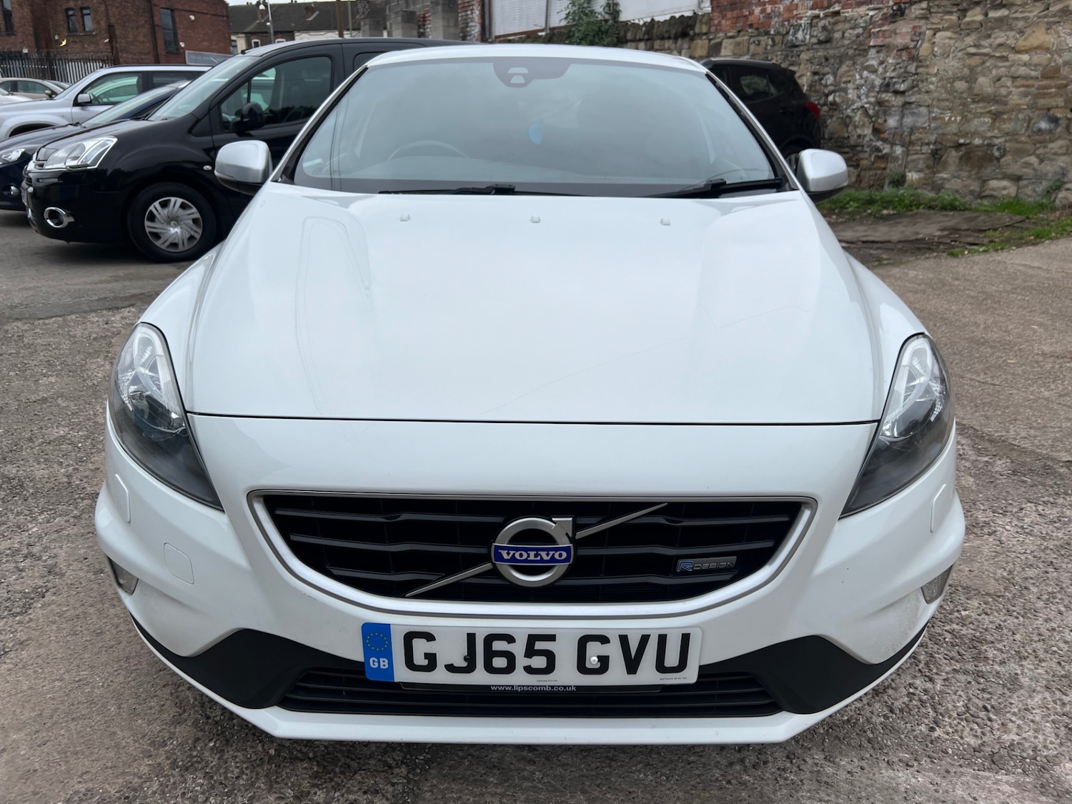 Used Volvo V40 2015 for sale - 76483145: Photo 3