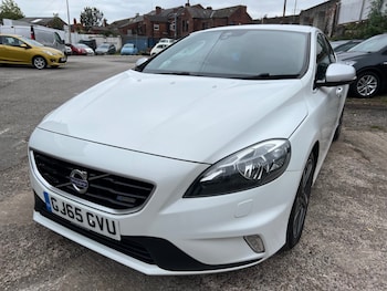 Used Volvo V40 2015 for sale - 76483145: Photo