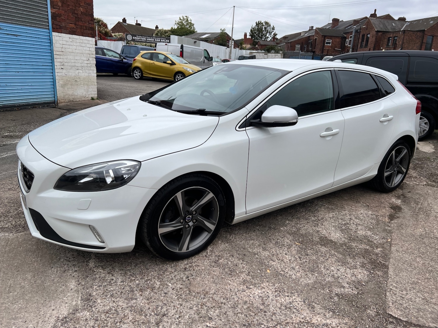 Used Volvo V40 2015 for sale - 76483145: Photo 5