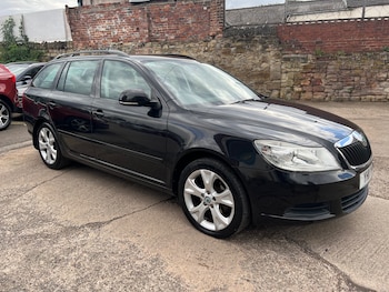 2011 (11) - 1.6 SE 5dr