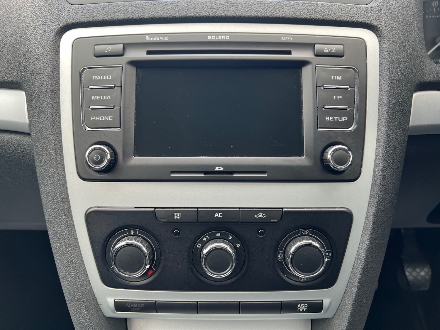 Used Skoda Octavia 2011 for sale - 76316445: Photo 21