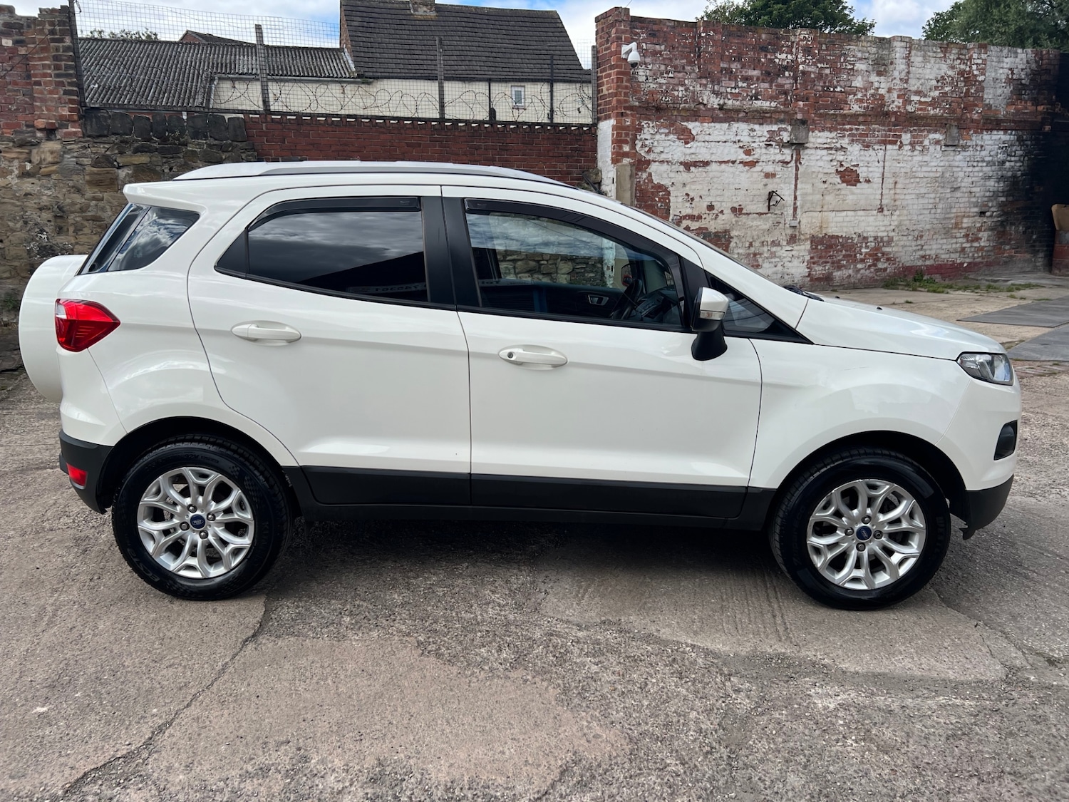Used Ford Ecosport 2015 for sale - 76316415: Photo 12