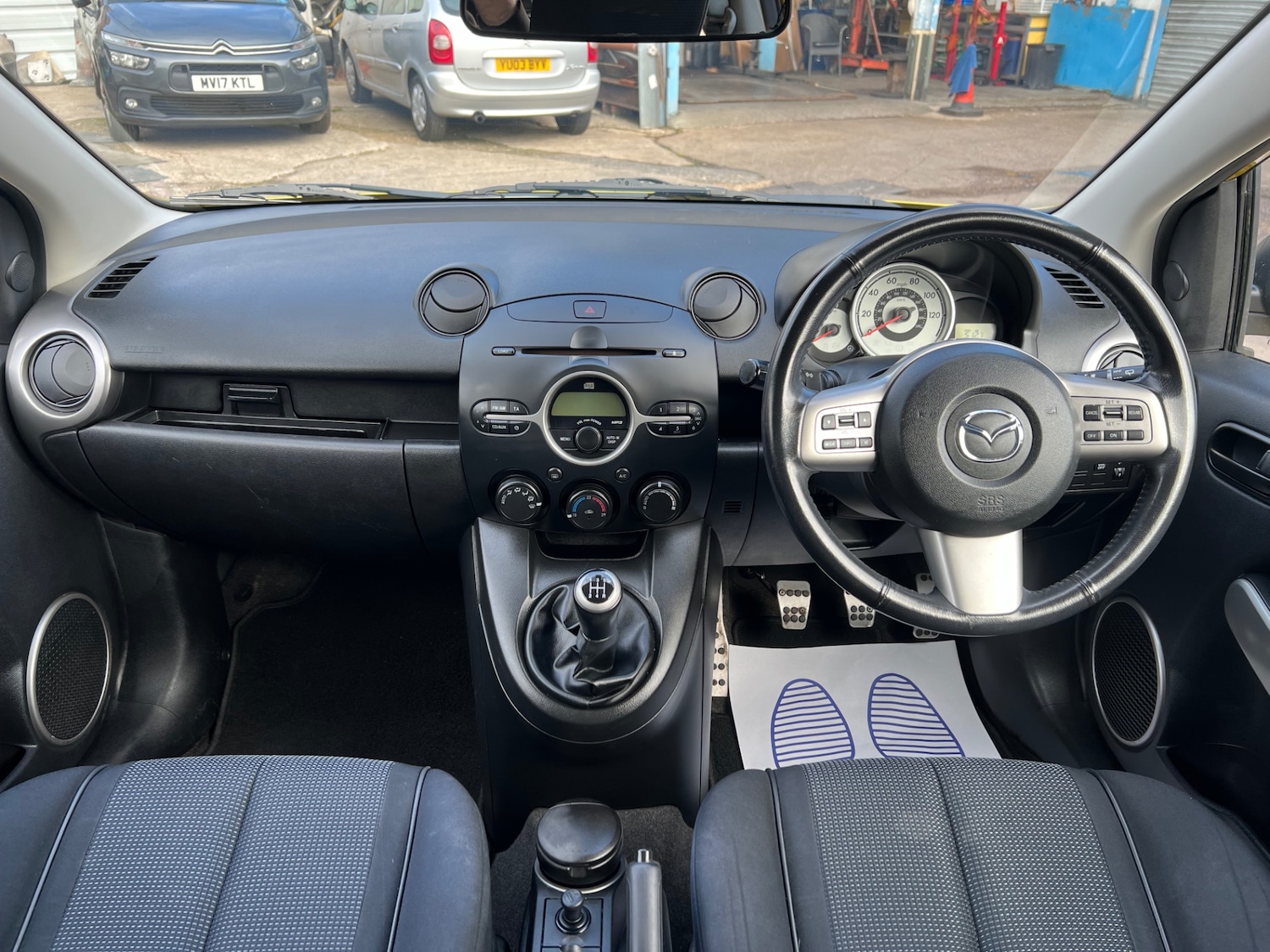 Used Mazda Mazda2 2009 for sale - 76316538: Photo 17