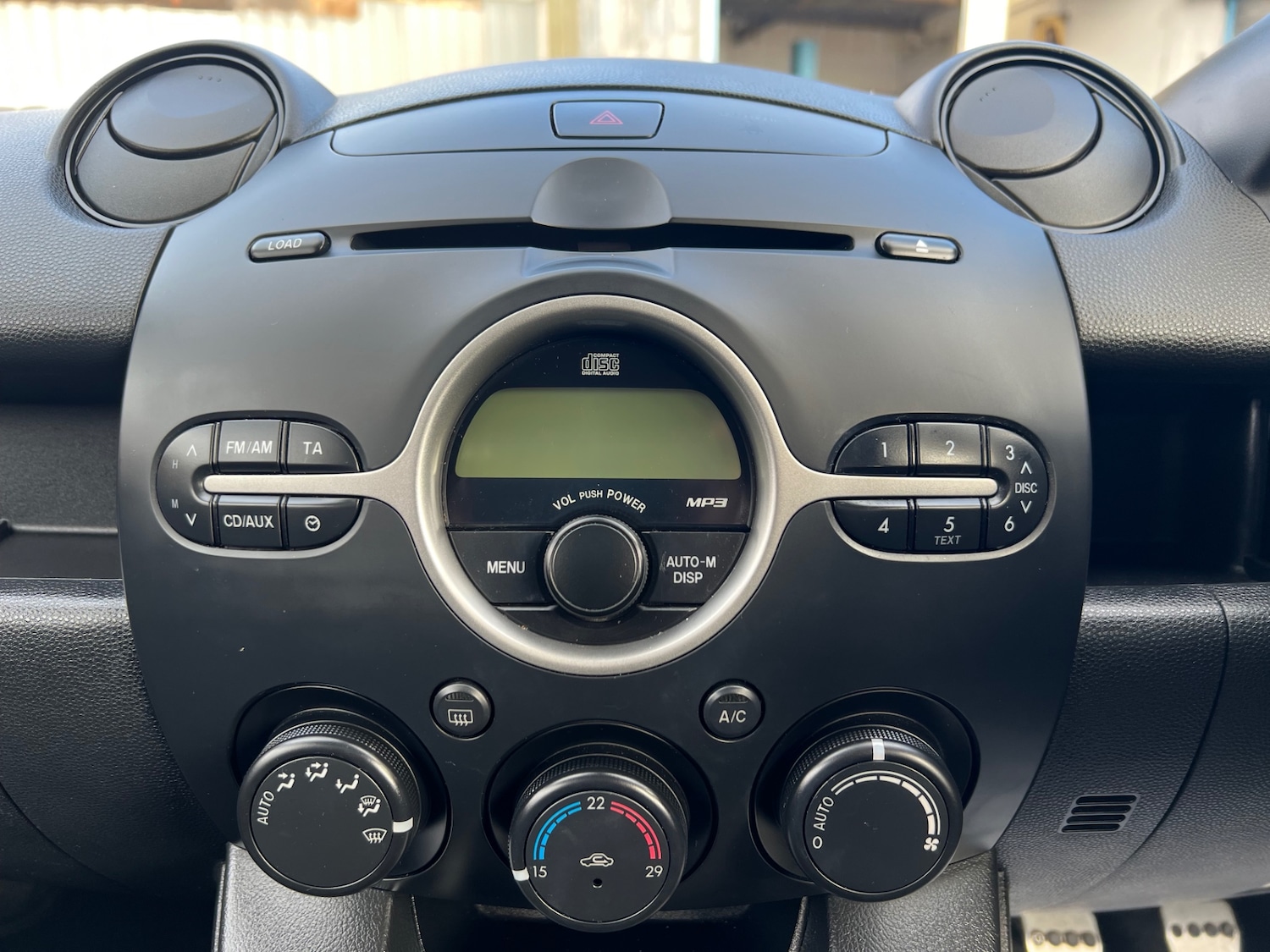 Used Mazda Mazda2 2009 for sale - 76316538: Photo 21