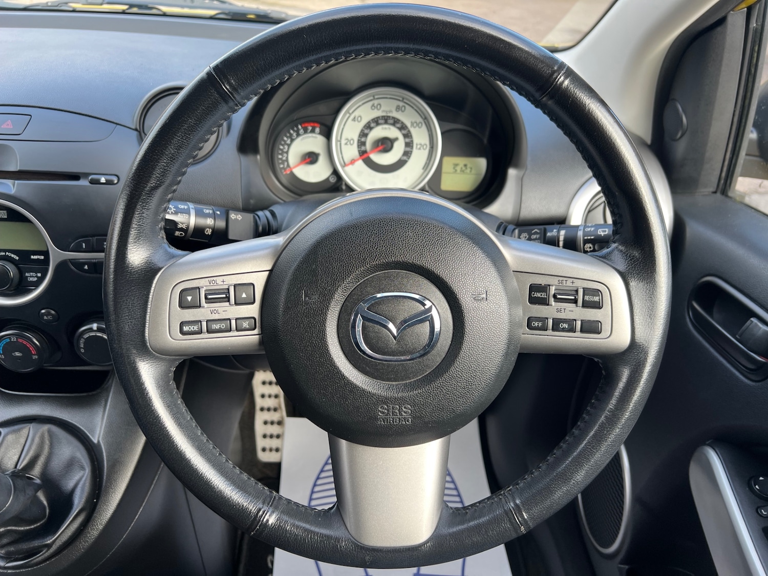 Used Mazda Mazda2 2009 for sale - 76316538: Photo 25