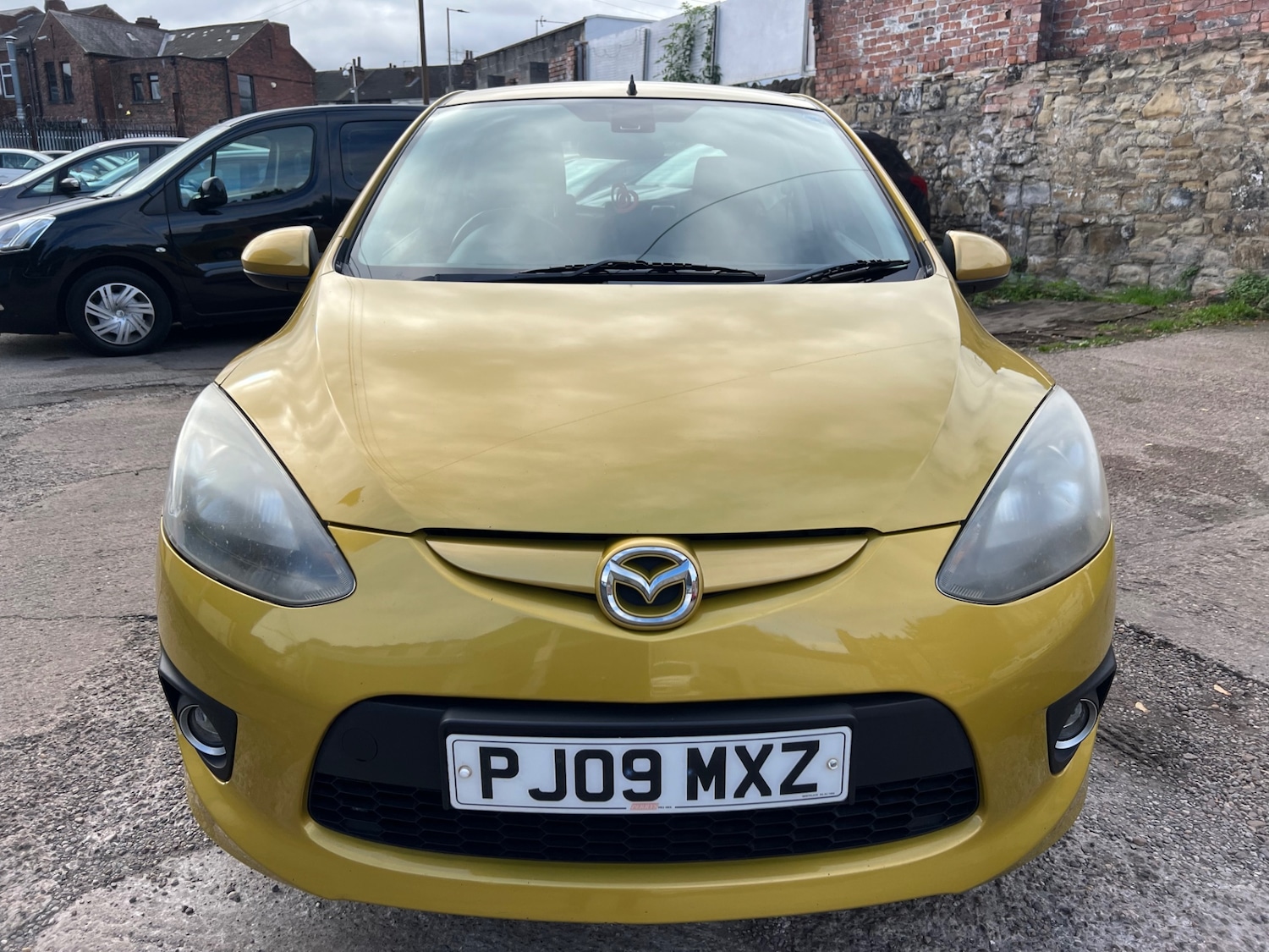 Used Mazda Mazda2 2009 for sale - 76316538: Photo 3