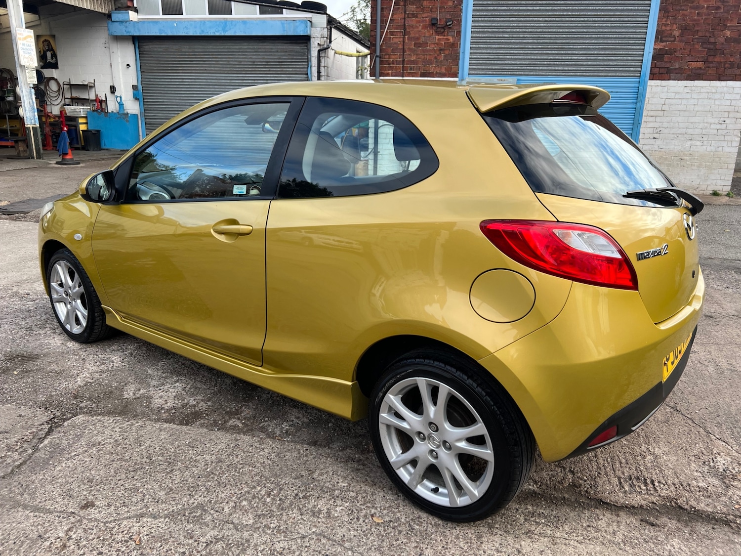 Used Mazda Mazda2 2009 for sale - 76316538: Photo 7