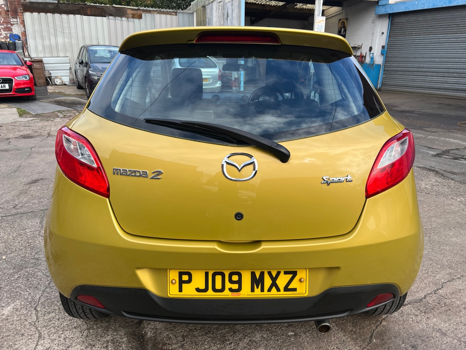 Used Mazda Mazda2 2009 for sale - 76316538: Photo 9