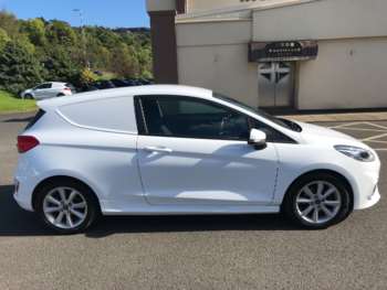 Used Ford Fiesta Van 2019 for sale - 72232764: Photo