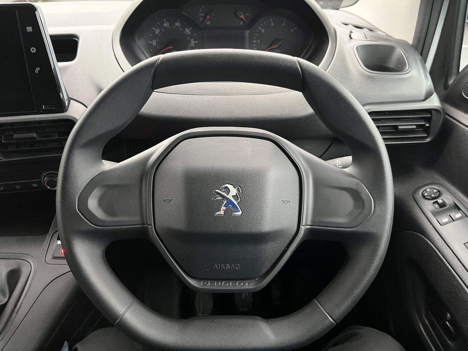 Used Peugeot Partner 2021 for sale - 76499399: Photo 11