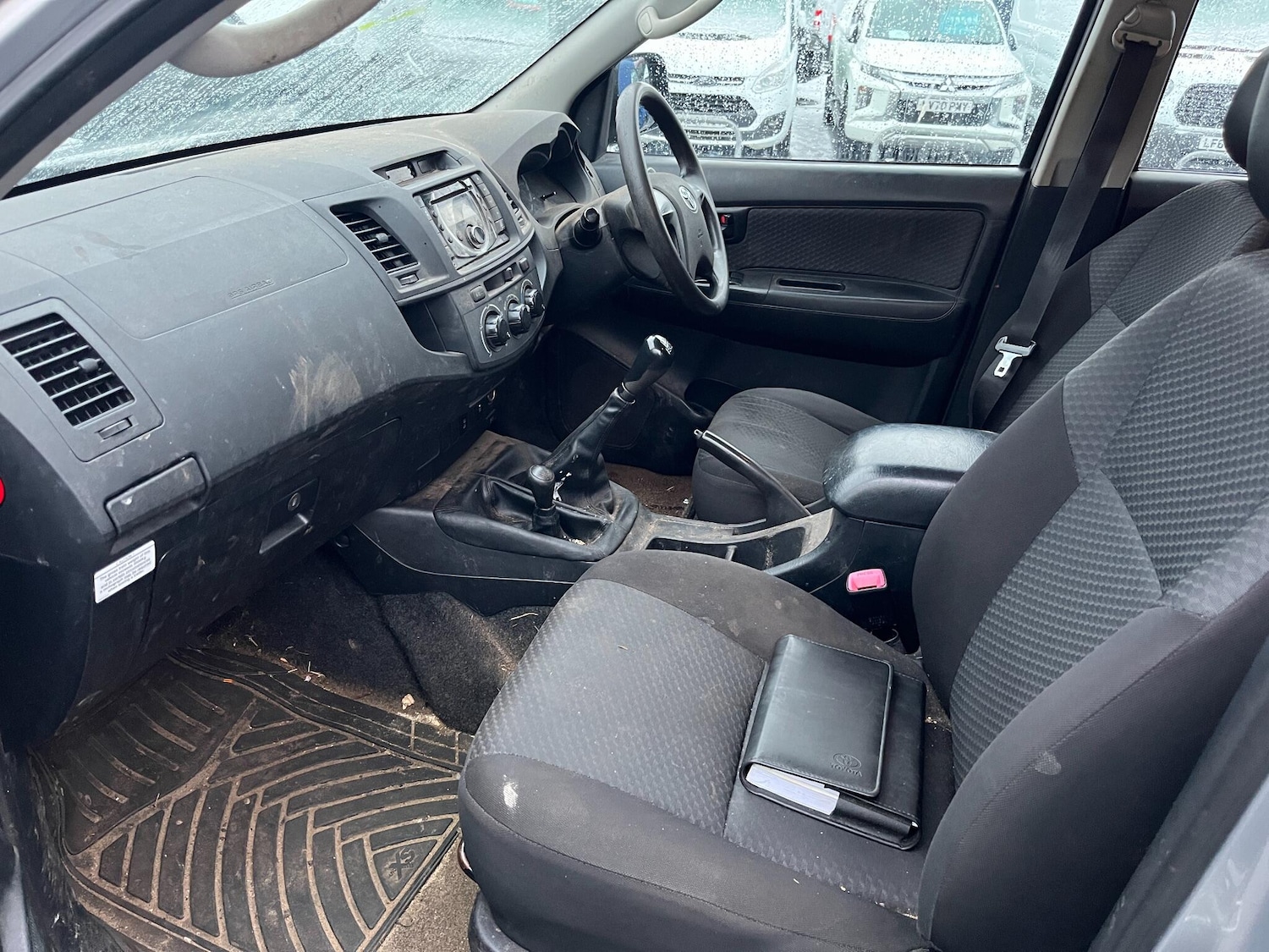 Used Toyota Hilux 2015 for sale - 77143401: Photo 8