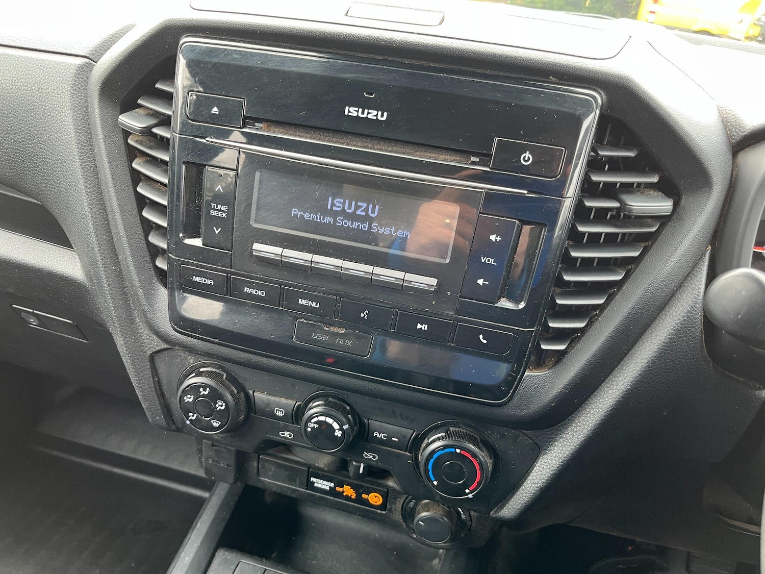 Used Isuzu D-Max for sale - 77824703: Photo 10