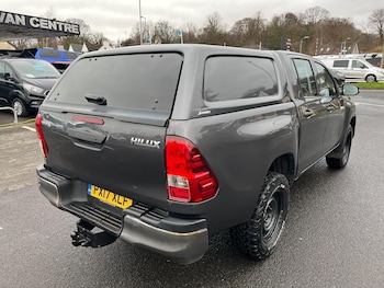 Used Toyota Hilux 2017 for sale - 78245075: Photo