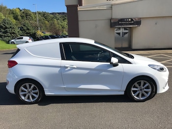 Used Ford Fiesta 2019 for sale - 76989700: Photo