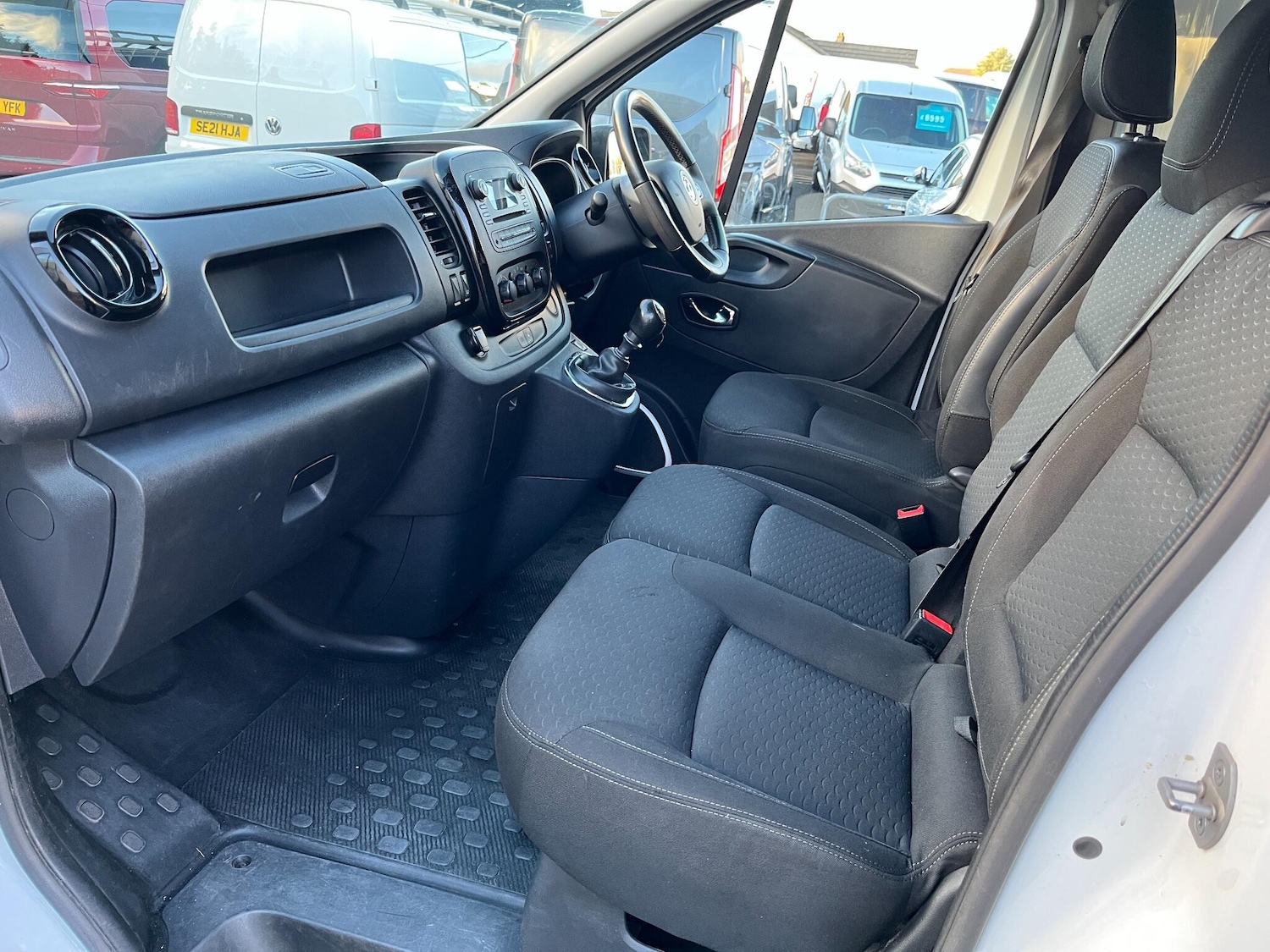 Used Vauxhall Vivaro 2018 for sale - 76646099: Photo 10