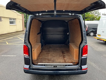 Used Volkswagen Transporter 2022 for sale - 76988873: Photo